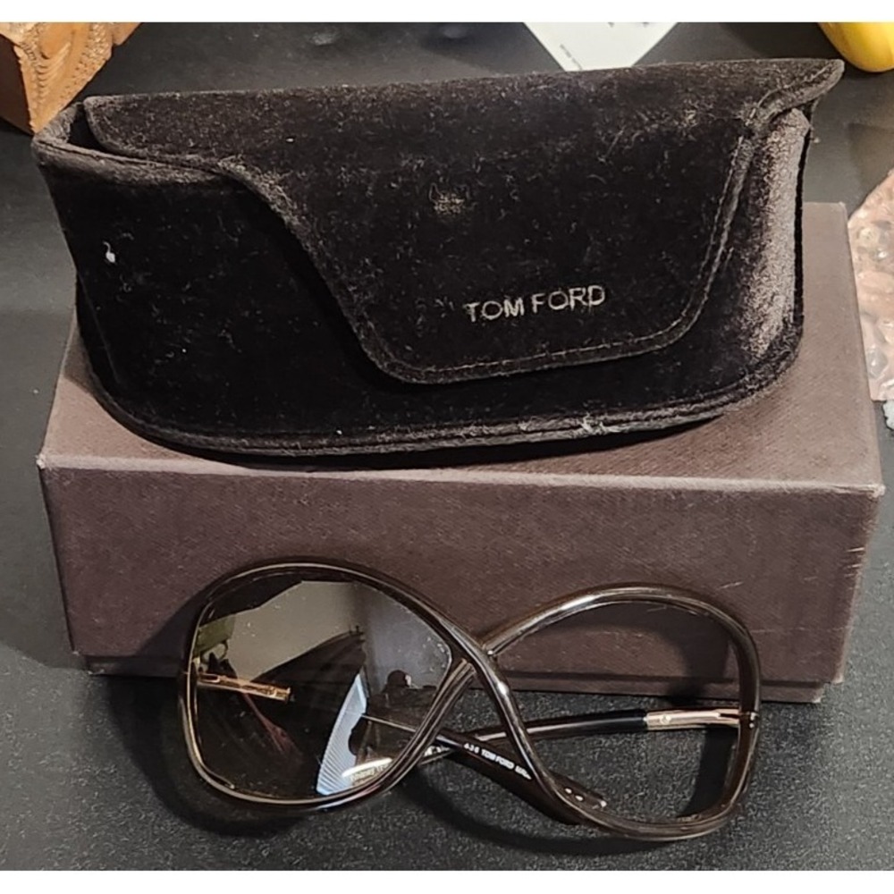 Tom Ford Whitney TF9 Sunglasses 64-14 110+2 Black Frame Missing Len w/ Box & Cas